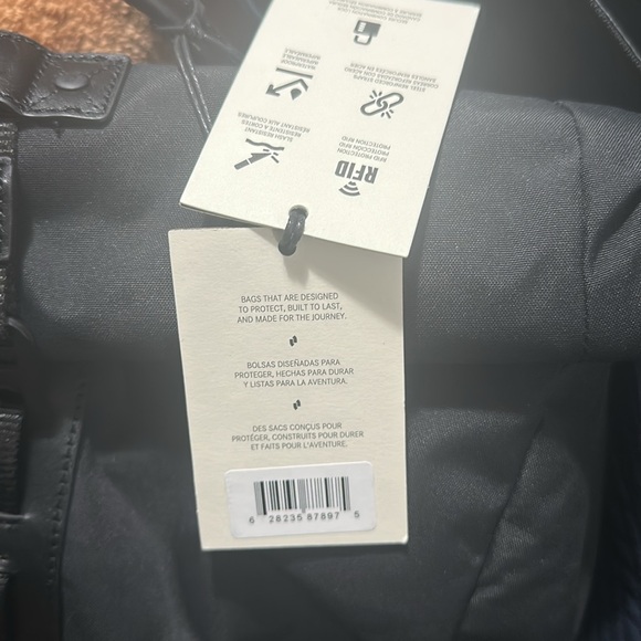 LOCTOTE ONYX BACKPACK - Picture 2 of 8